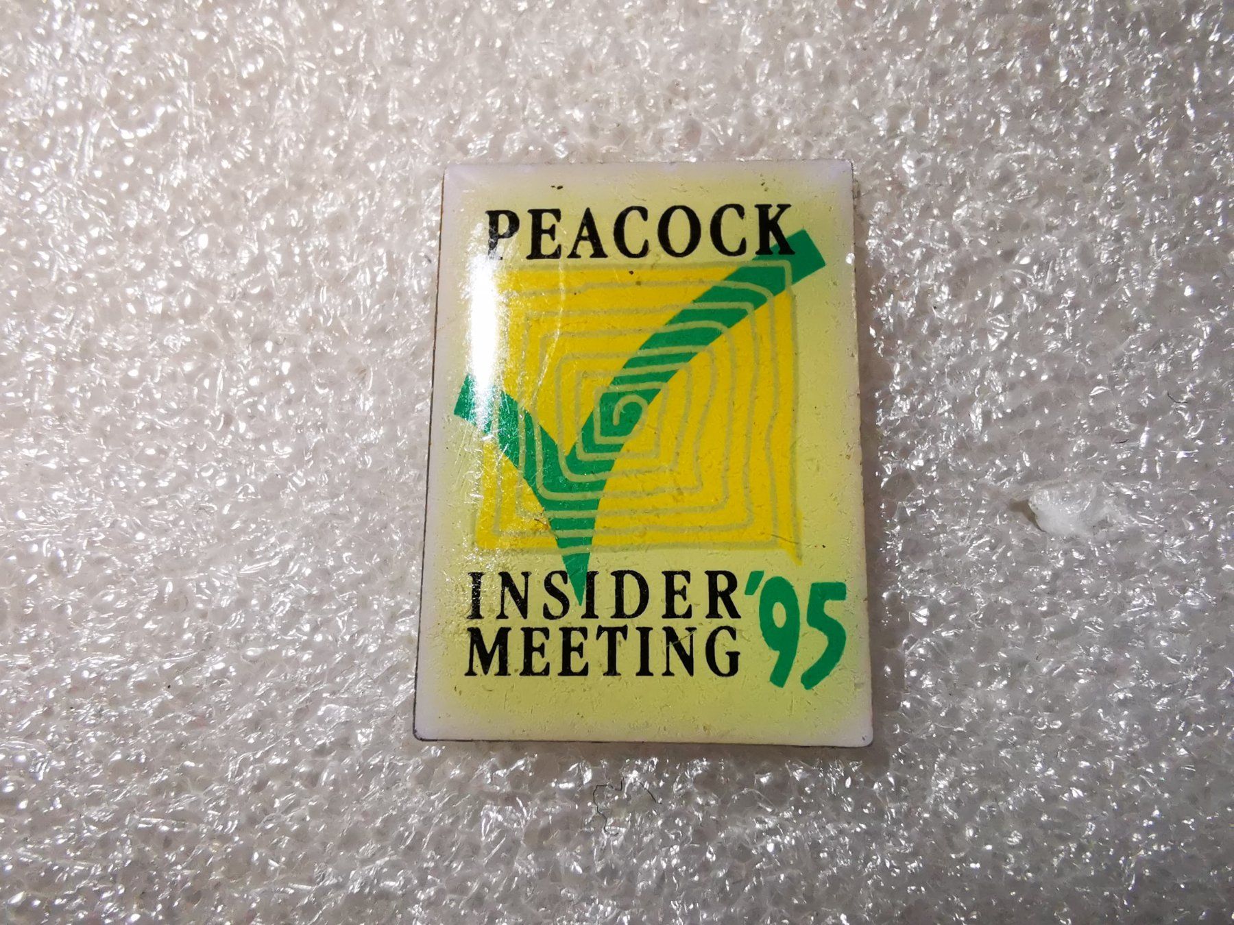 Placchette & Badge: Ansteckpin 4: Peacock Insider Meeting 95 – Usato da Oppligen venduto da Pin-Fall-Shop