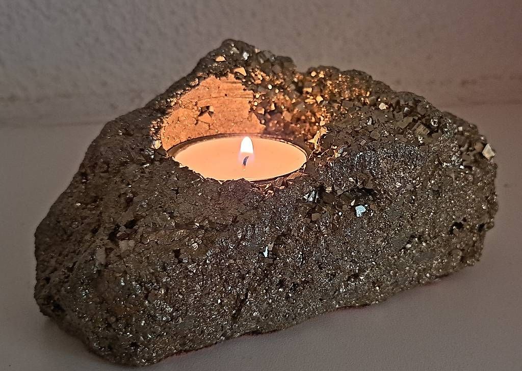 Bougeoirs: Wunderschönes Teelicht aus Pyrit – D'occasion à Stans par wer_fd5f 1