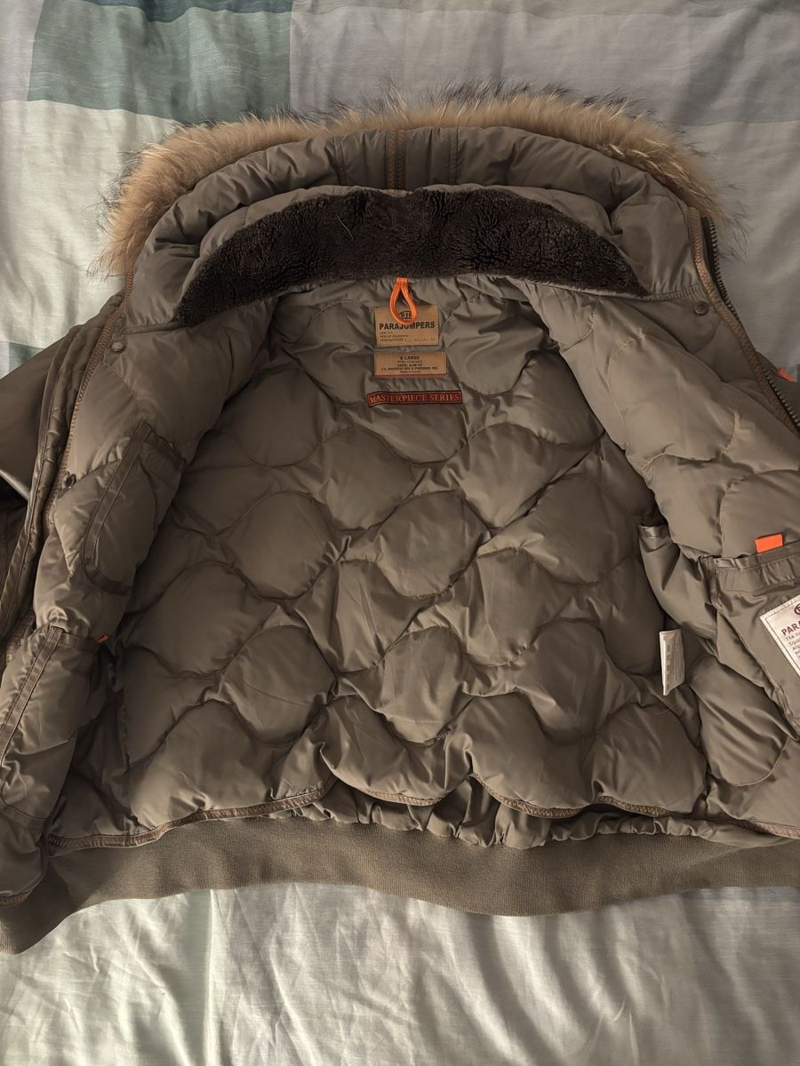 Parajumpers Giacche: parajumpers masterpiece series XL mit echtfell – Usato da Langnau am Albis venduto da CollectingCoRe 3