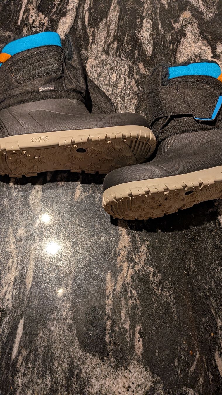 Decathlon Scarpe da uomo: Winter Schuhe Gr 35 – Nuovo (secondo la descrizione) da Wattenwil venduto da karinschaw 1