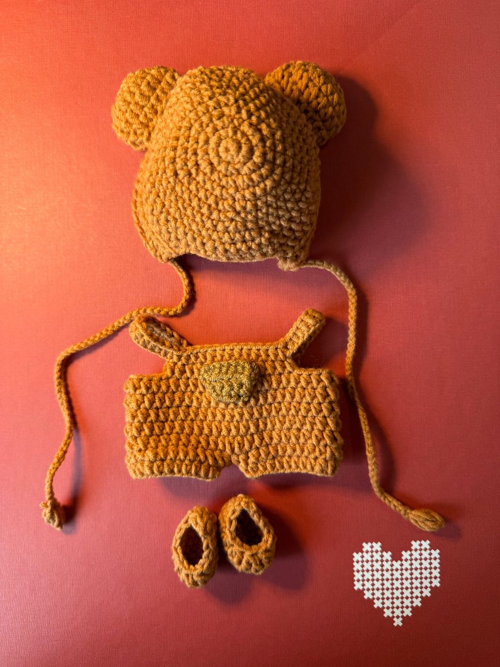 Pop Mart Statuette: Bear Dress for Labubu – Nuovo (secondo la descrizione) da Airolo venduto da MomTheBraggerStudio