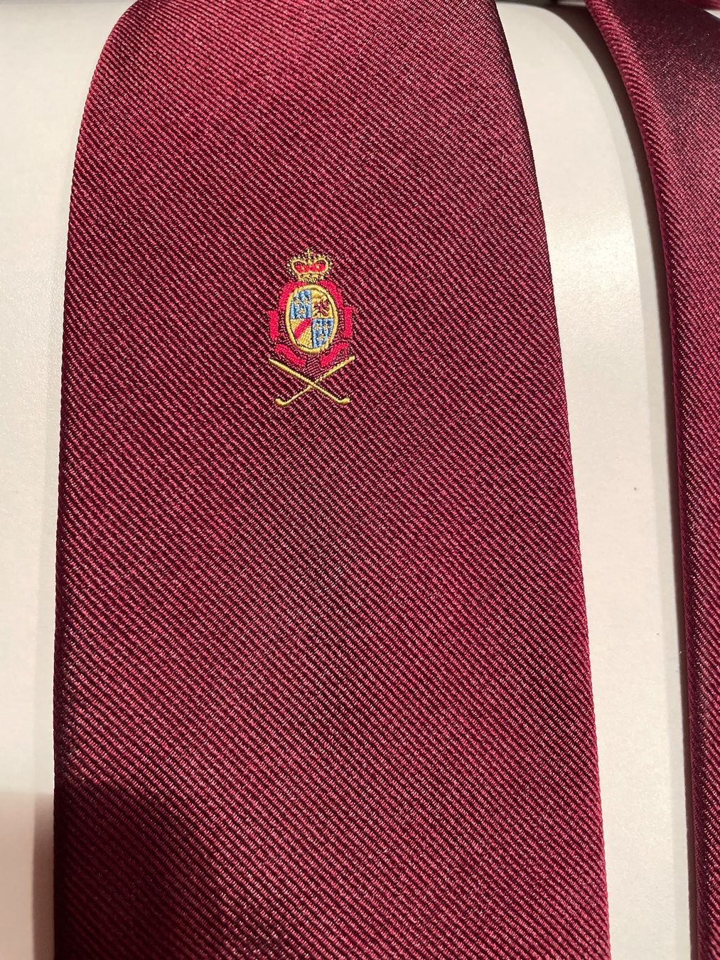 Cravates: cravatte bordeaux 100% soie – D'occasion à Gy par ros_h98s 1