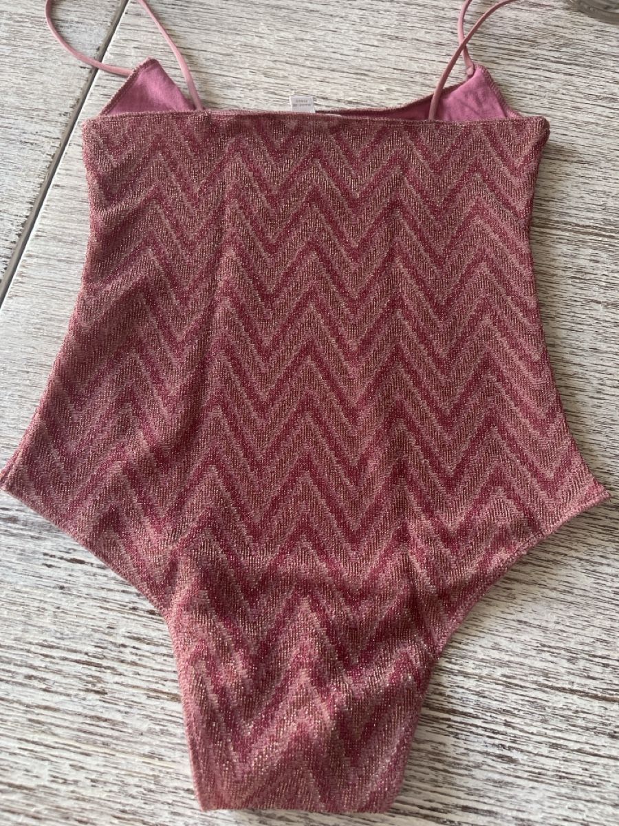 Blusen, T-Shirts & Tops: Subdued pink body size S – Gebraucht aus Rüschlikon von ant_5v7g 2