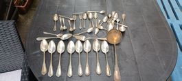 Couverts en métal, plaqué argent