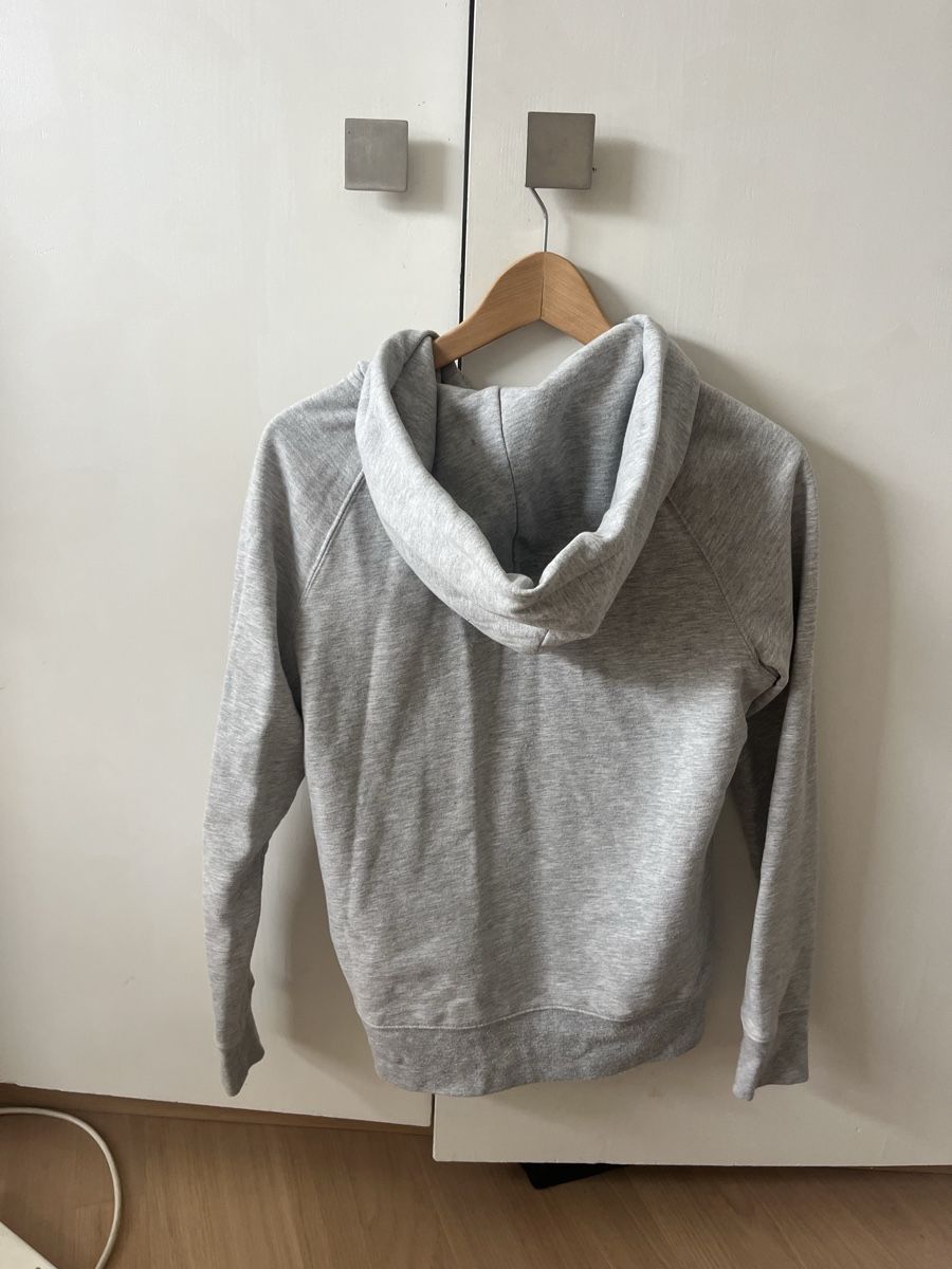 Gap Giacche: GAP Hoodie Kapuzenpullover Grau M – Usato da Meilen venduto da jes_c25c 1
