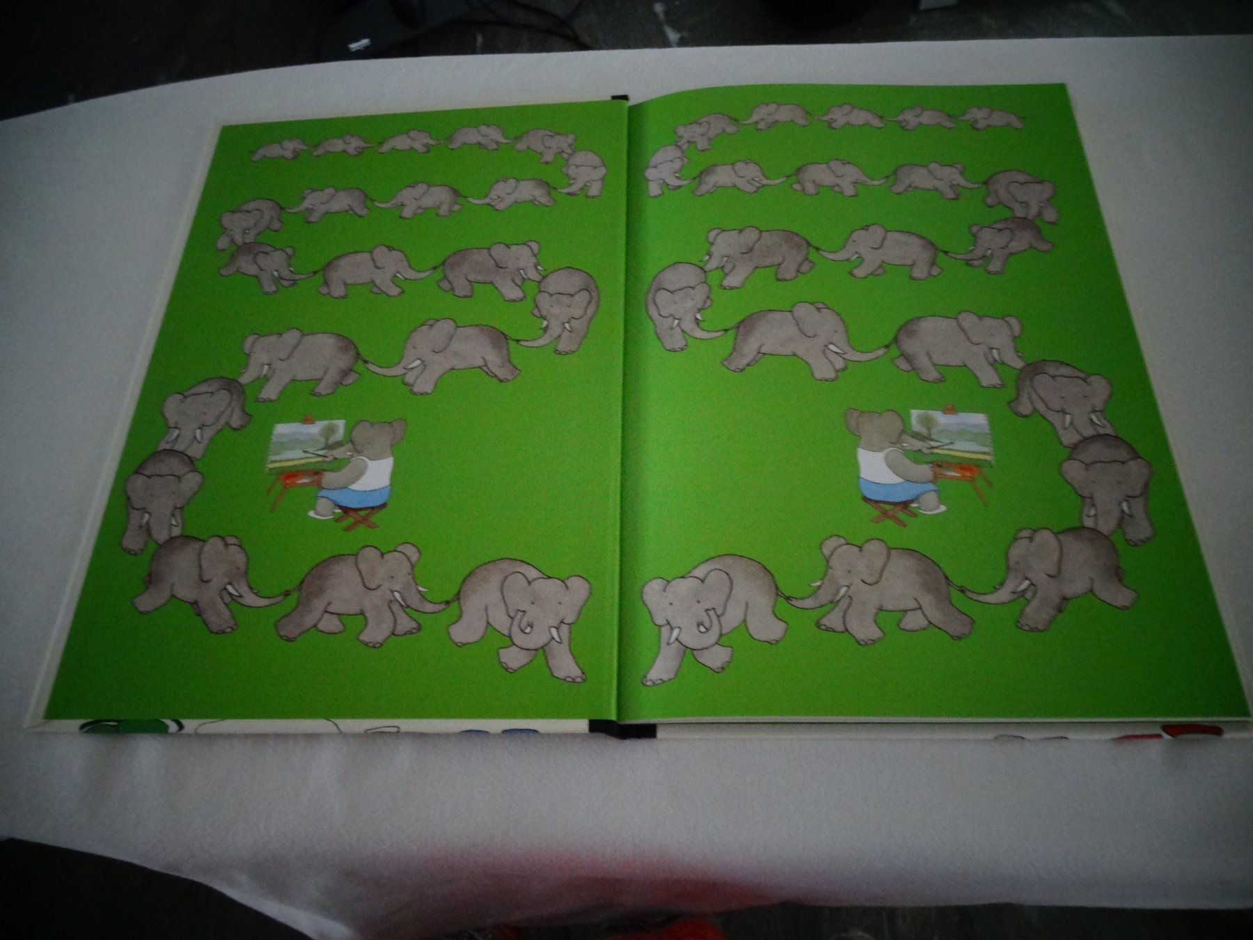 Bücher: Babar`s  Gallery  Brunhoff mit Poster – Gebraucht aus Neerach von jenny062 1