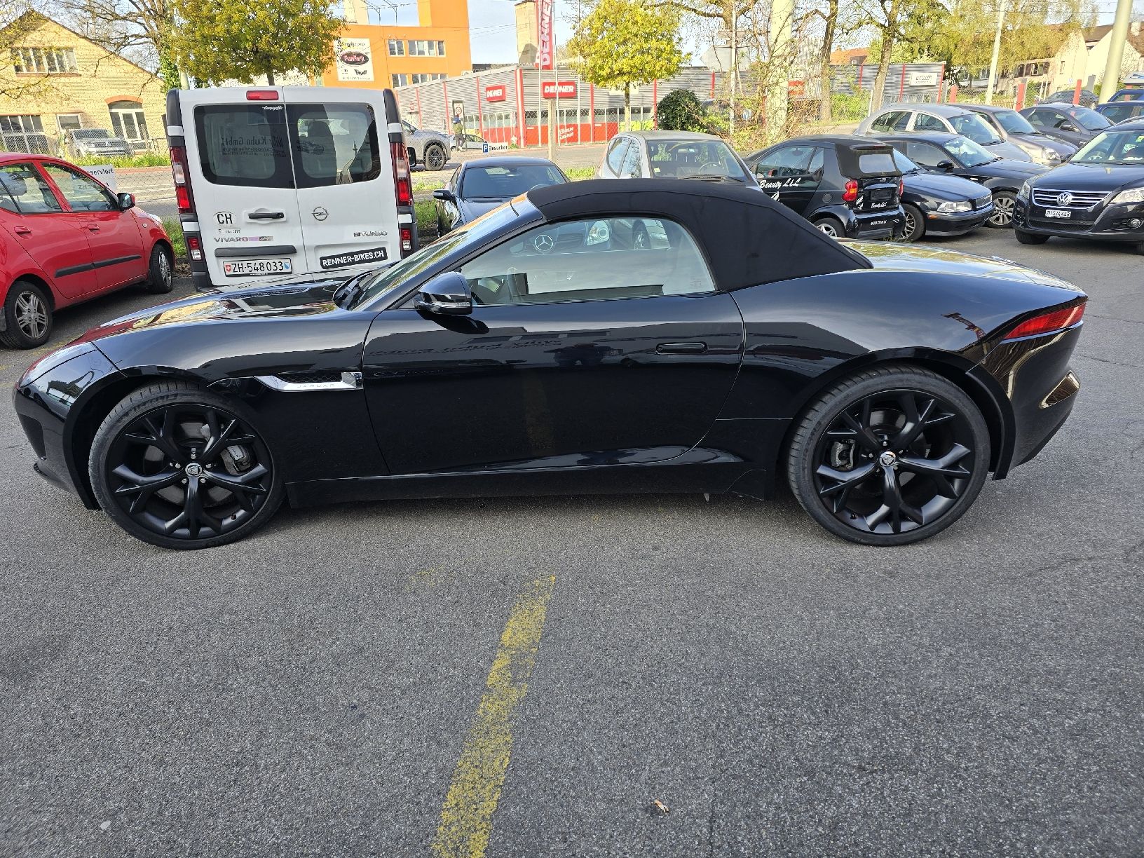 Jaguar Automobili: Jaguar F-Type V6 Cabriolet 420PS – Usato da Winterthur venduto da inf_5yby