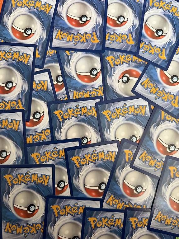 Pokémon Carte collezionabili: Pokemonkarten 100 – Usato da Baden venduto da mel_v7rg