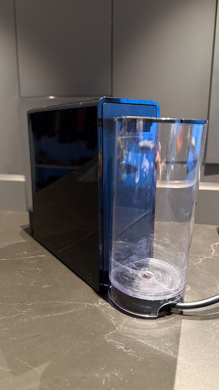 Nespresso Macchine per caffè & Macchine per espresso: Nespresso Kapselmaschine Essenza Mini – Usato da Rebstein venduto da juz_7vw2