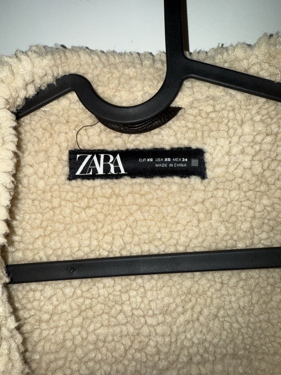 Zara Giacche: Zara Teddyjacke – Usato da Zürich venduto da sabrina.gonc 1