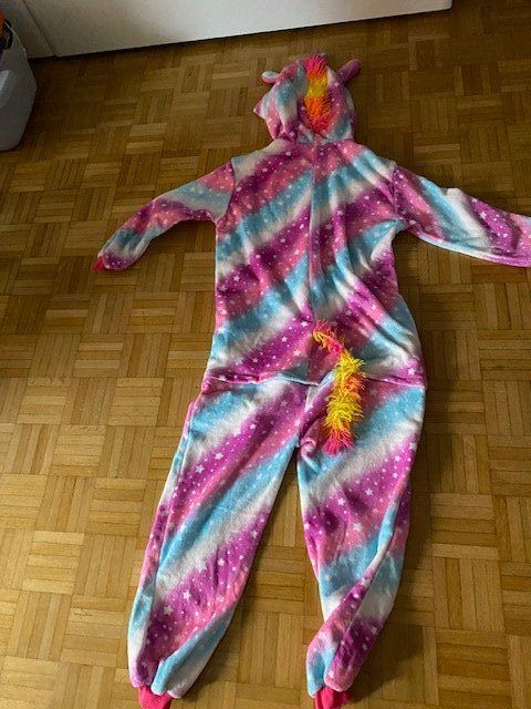 Négligés & Pyjamas: Einhorn Pijama oder Kostüm Grösse M – D'occasion à Emmen par Aribini 2
