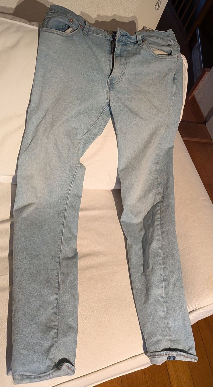 Levi's Jeans: levi's 511 W33 L34 men light denim – Usato da Zürich venduto da 00ced 1