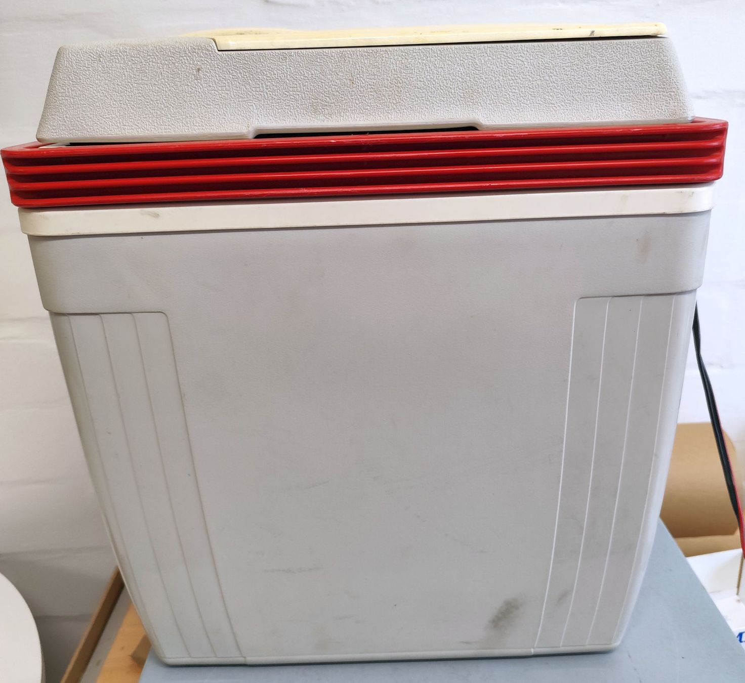 Coleman Frigoriferi & Refrigeratori: Kühlbox 12 V Coleman – Usato da Oberwil BL venduto da NTS-TopShop 1