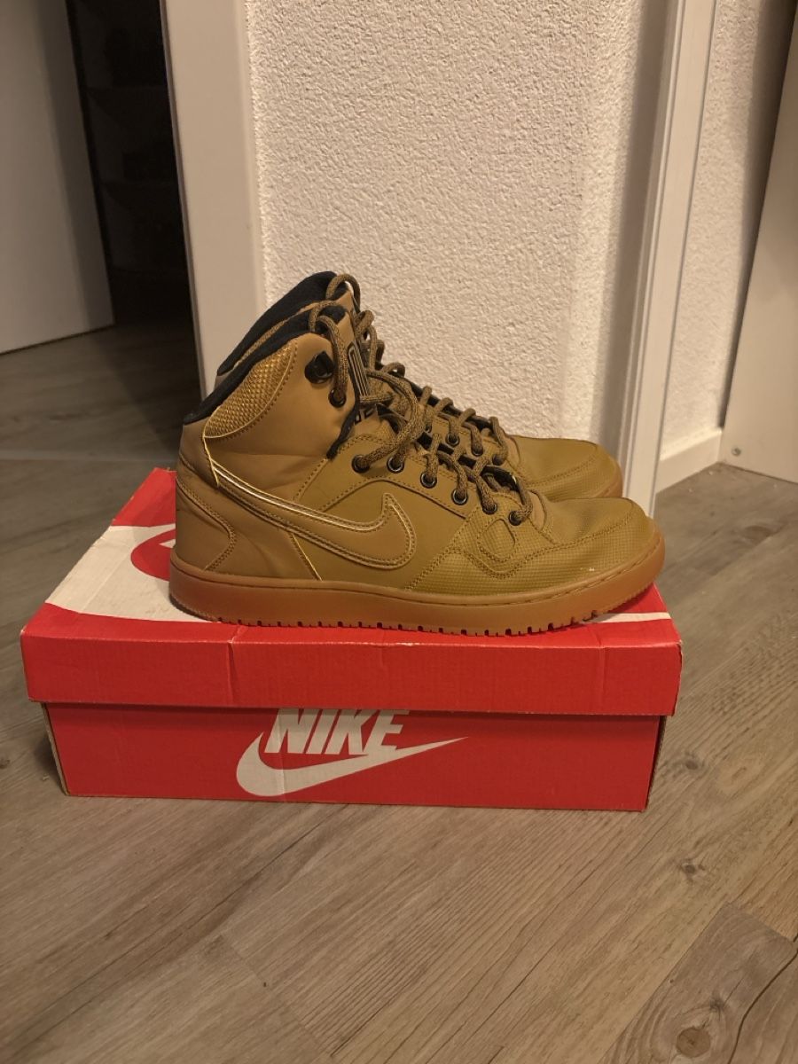 Nike Chaussures hommes: Son of force MID – D'occasion à Schaffhausen par lua_9yfq