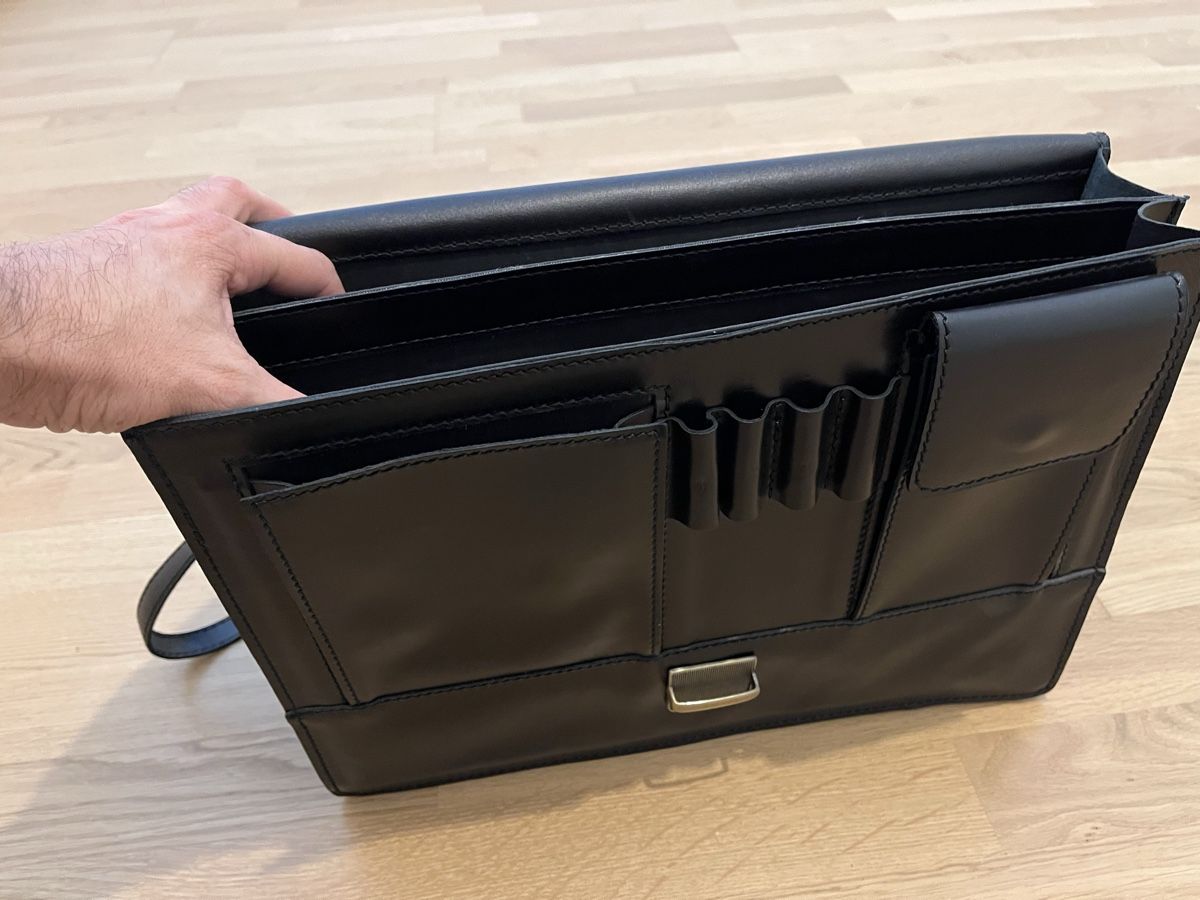 Koffer & Taschen: Leather Briefcase Black With Shoulder Strap Used – Gebraucht aus Kilchberg ZH von dom_mp8q 2