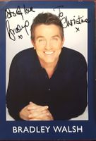 Bradley Walsh 1960- Autogramm signiert Foto 15x21cm