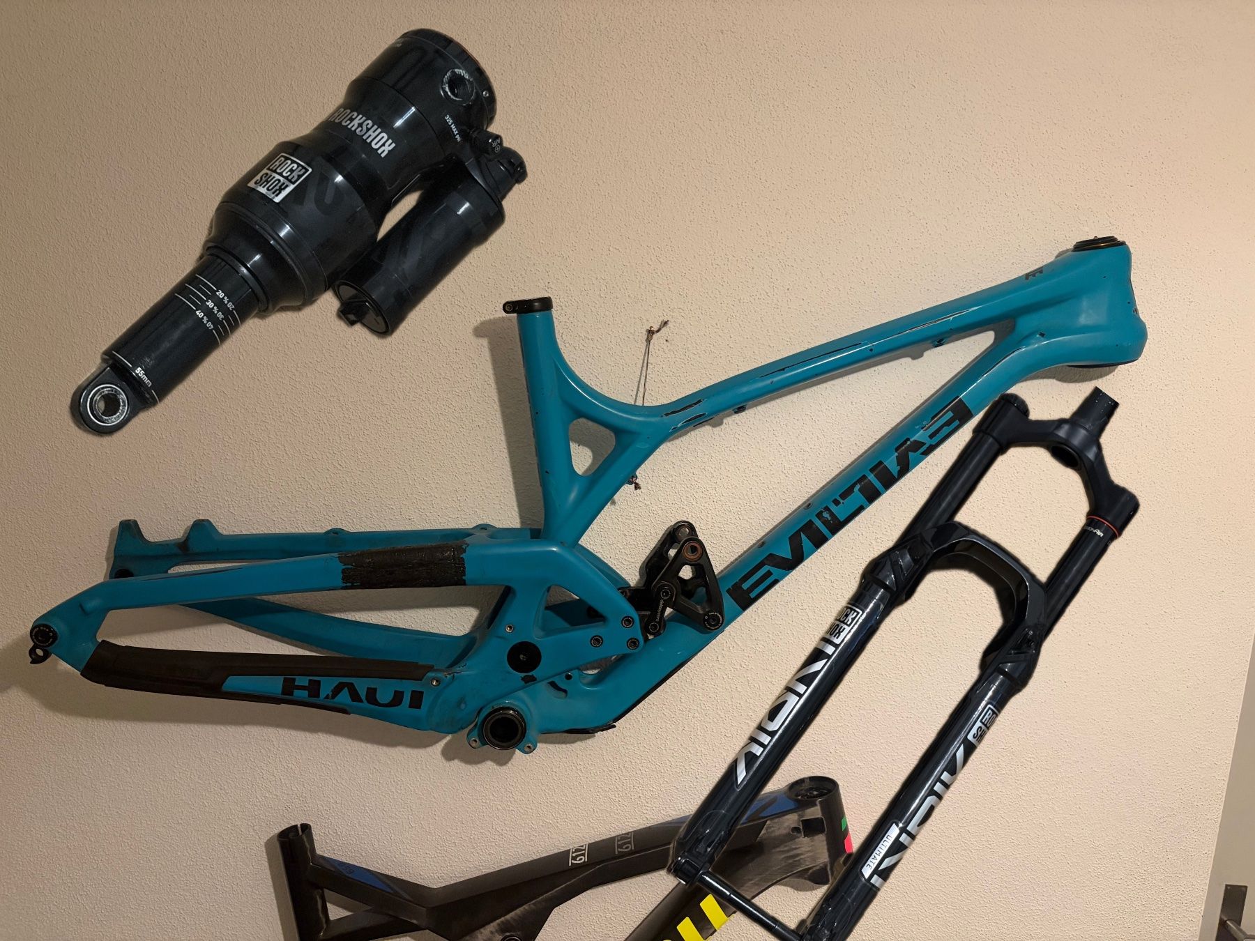 Pezzi di ricambio: Evil mtb carbon Rahmen mit Gabel/Dämpfer – Usato da Neunkirch venduto da mar_j7yh