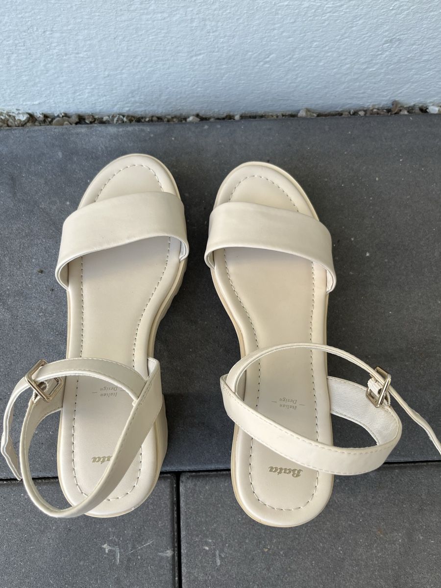 Scarpe da donna: Bata Pantolette hoch – Usato da Rümlang venduto da svent 3
