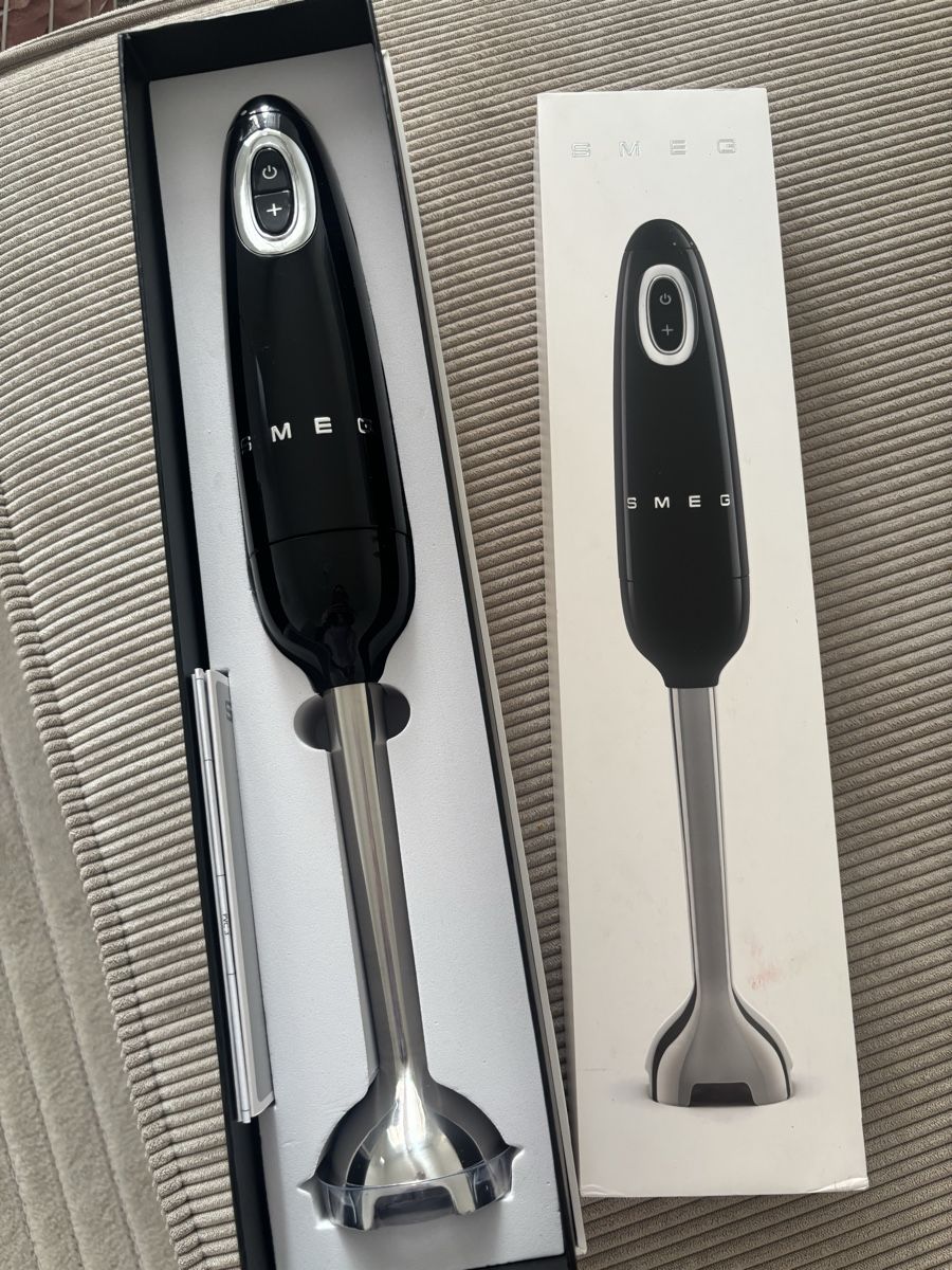 Smeg Elettrodomestici da cucina: Schwarzer SMEG Stabmixer, neuwertig mit Originalverpackung – Nuovo e nell'imballaggio originale da Zürich venduto da leo_kx8v 1