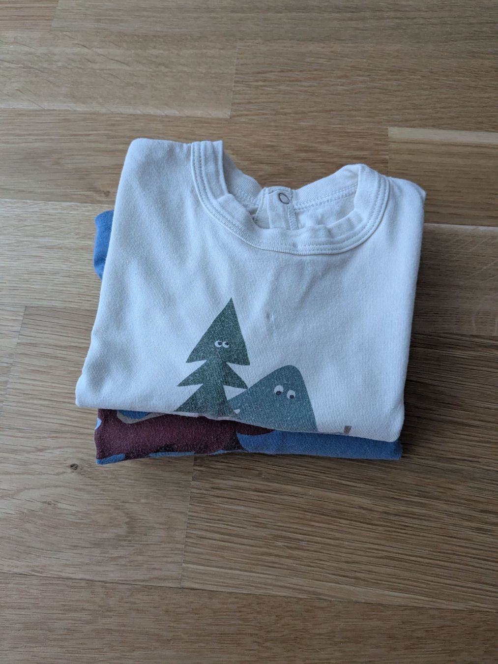 Petit Bateau Lotti & Set di vestiti: Petit Bateau langarm Shirts – Usato da Prangins venduto da Ivy2016 1
