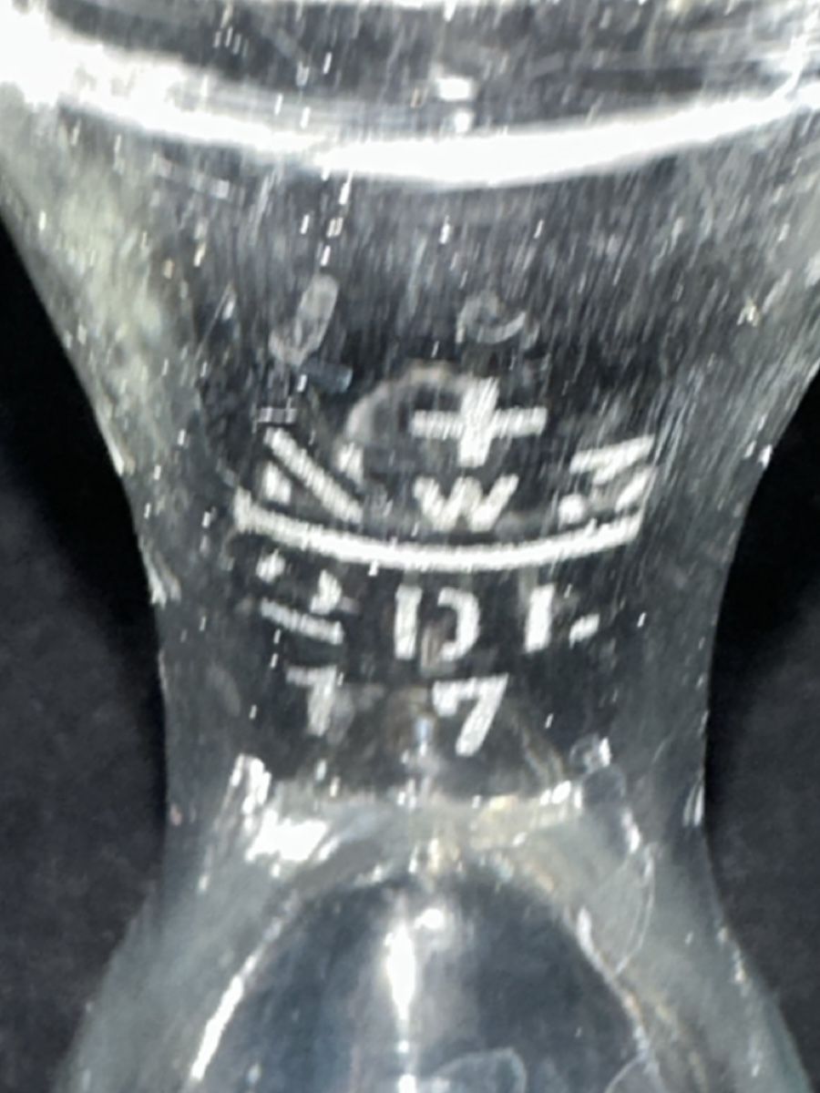 Glasi Hergiswil Karaffen: Vintage Glaskaraffe mit Eichstrich 2dl 1917 – Gebraucht aus Zürich von Chaeffeler 1