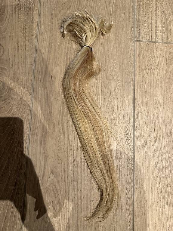 Parrucche: Hairdreams Extensions Blond 50cm – Usato da Neuheim venduto da Anton80 1