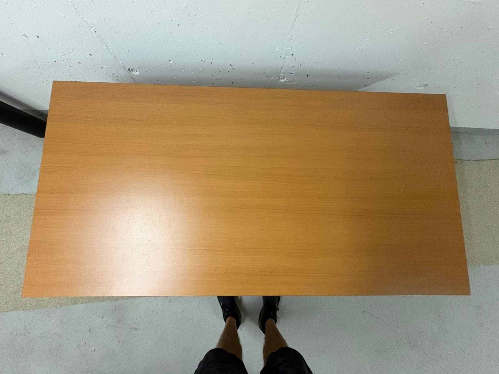 Bureaux: Moderner Schreibtisch – D'occasion à Reinach BL par ianhoke 1