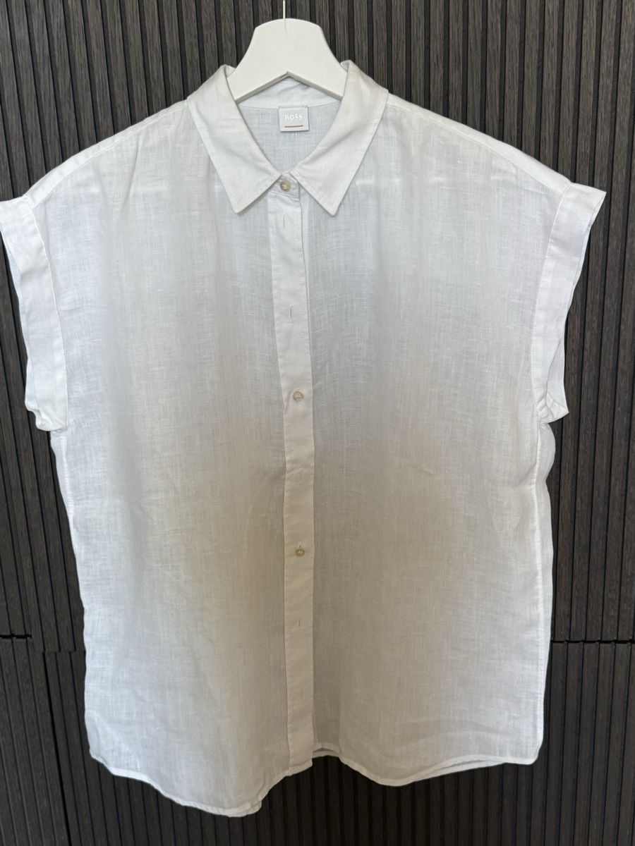 Hugo Boss Chemisiers: BOSS Leinen Blouse – D'occasion à St. Gallen par Frickmoser