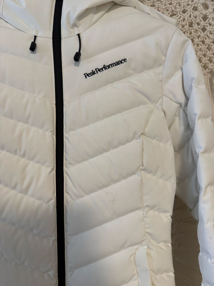 Peak Performance Vestes: Skijacke Peak Performance Gr. S – D'occasion à Rapperswil SG par Stella510 1