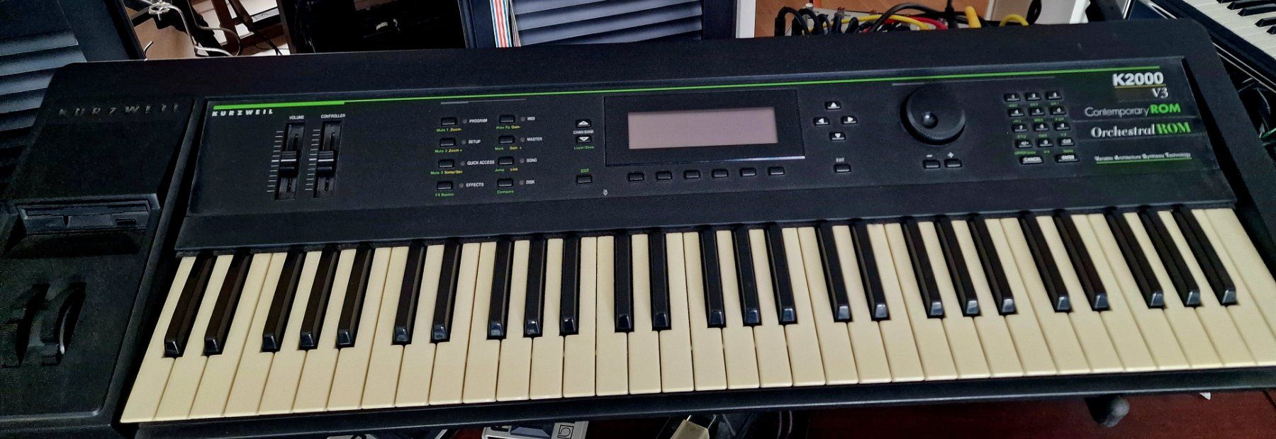 Strumenti musicali: Kurzweil K2000 – Usato da Winterthur venduto da aknaus