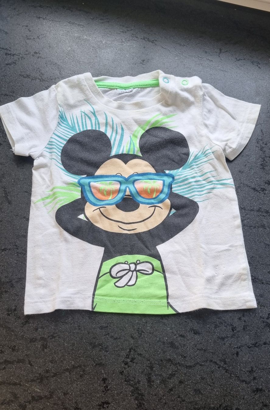 Hemden, Tops & T-Shirts: Mickey Mouse Tshirt grösse 74 – Gebraucht aus St. Peterzell von