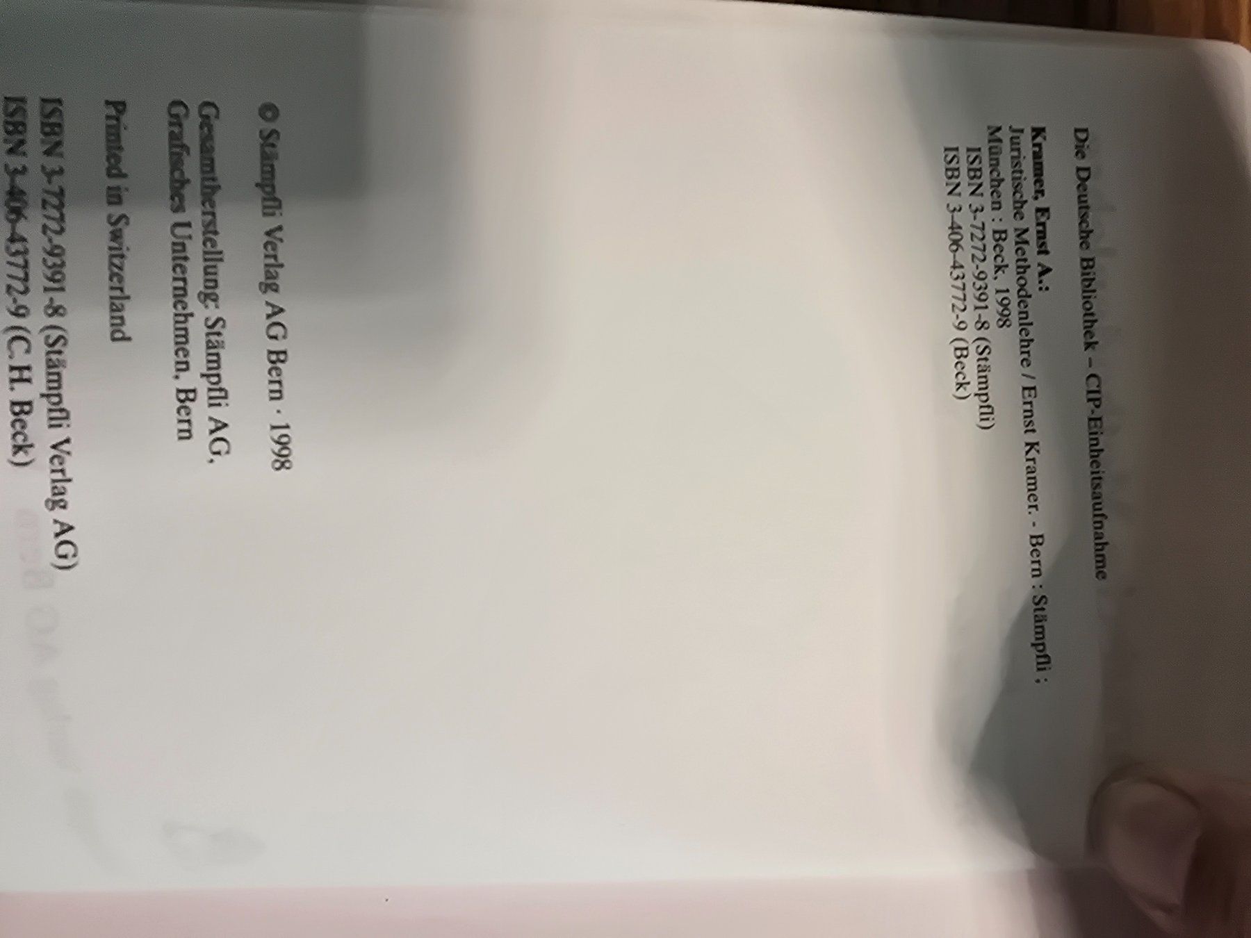 Libri: Juristische Methodenlehre - Kramer – Usato da Oberbüren venduto da Elk2025 2