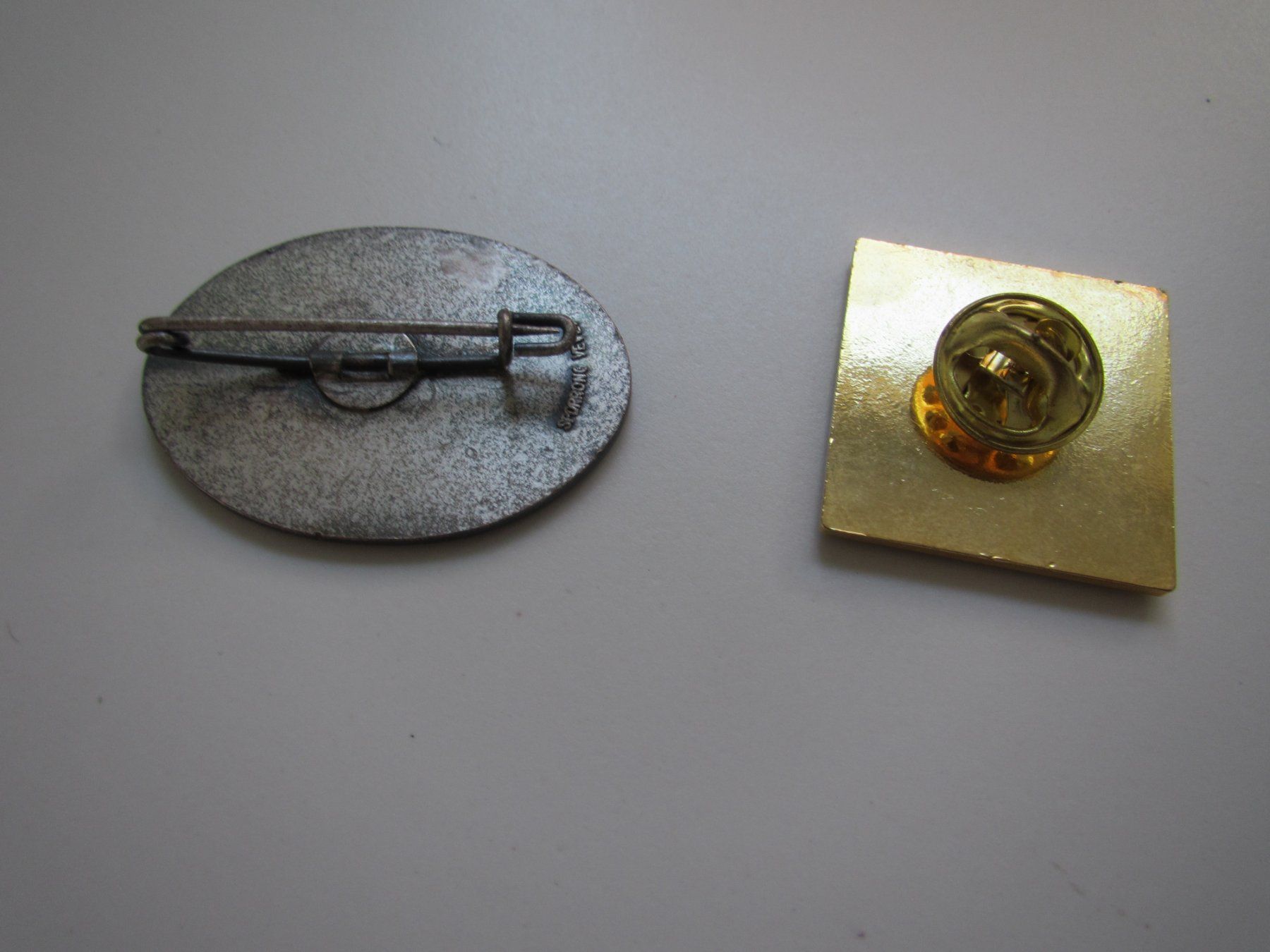 Spille & Fermagli: 98 PIN – Usato da Zumikon venduto da Gung 4