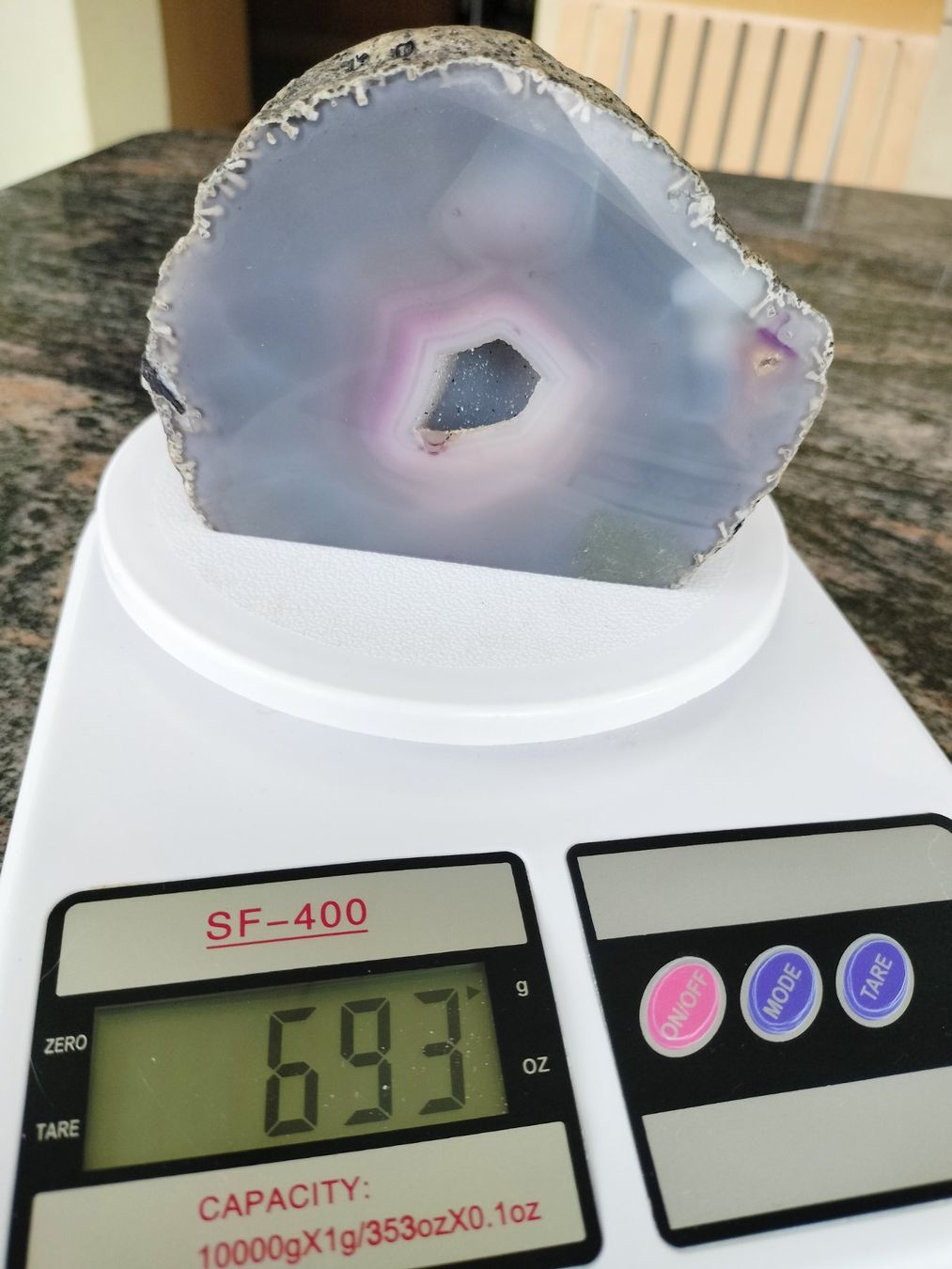 Minerali & Pietre curative: Tranche d'agate (variété de calcédoine) 693 gr – Usato da Cortaillod venduto da rozinna