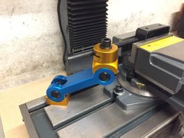 Verstellbarer Werkstück-Anschlag