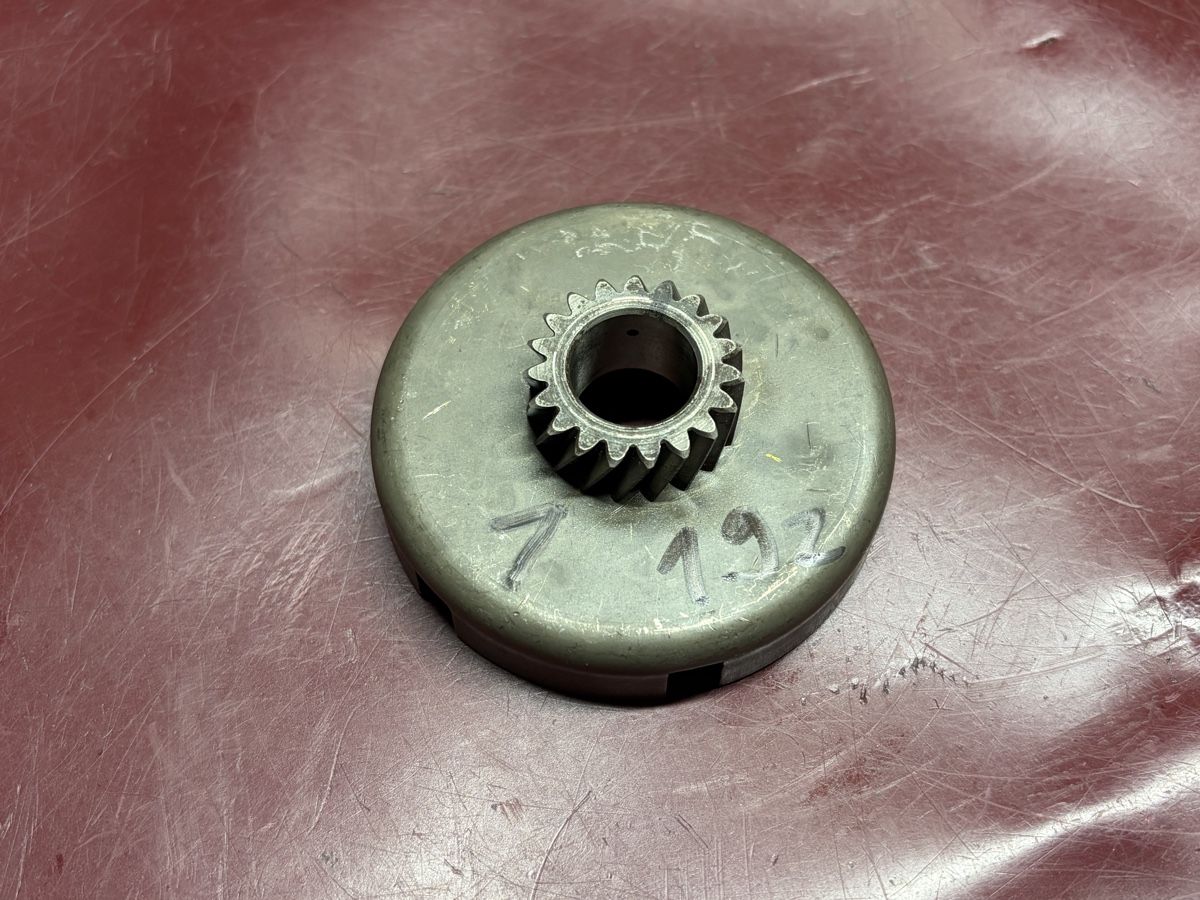 Puch Mofa-Ersatzteile: Mofa Puch X30 Kupplungskorb 19z – Gebraucht aus Latterbach von Bbutz98