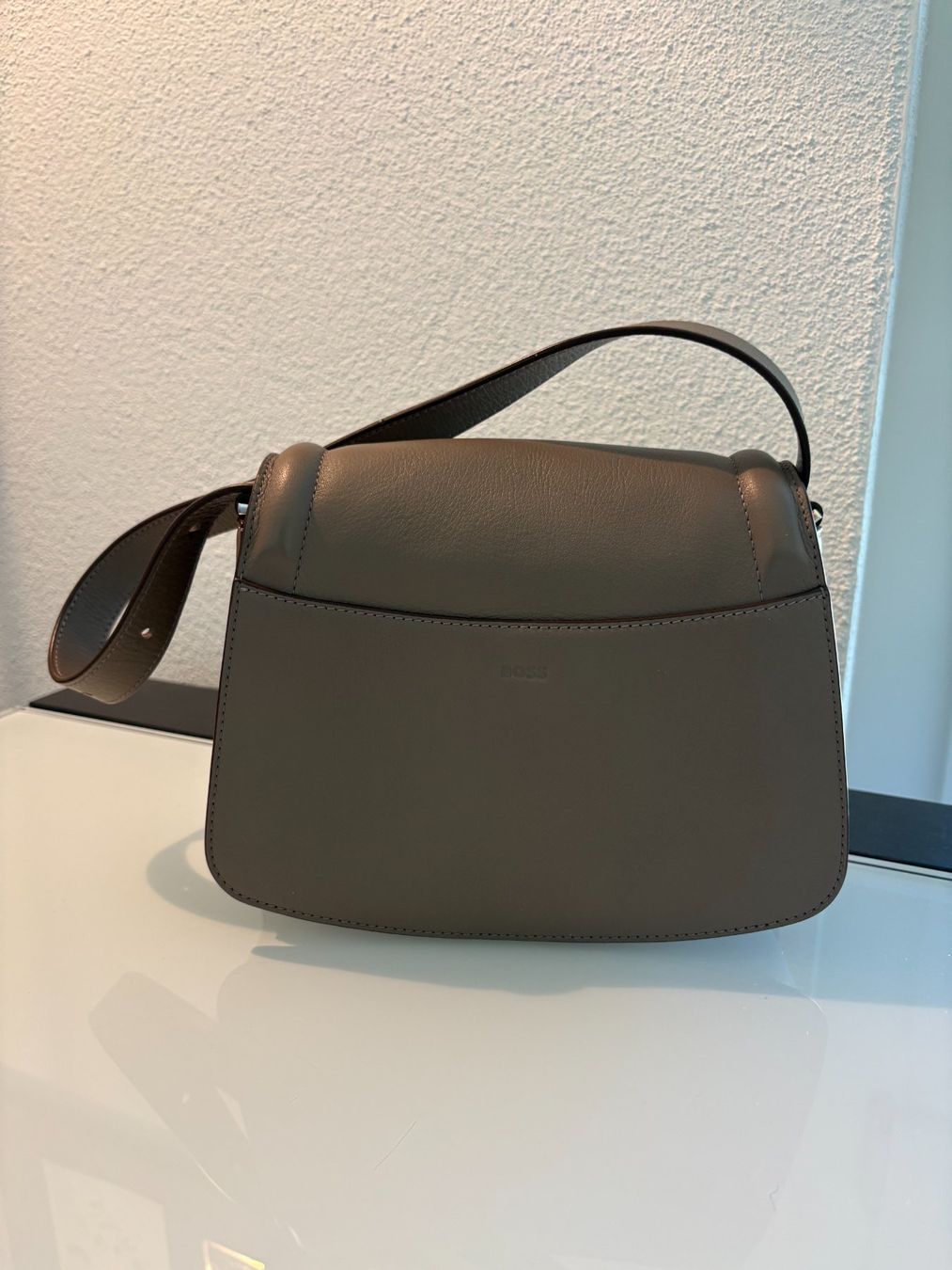 Hugo Boss Borse da donna: BOSS Ledertasche - ungetragen – Nuovo (secondo la descrizione) da Meggen venduto da Dimitri87 1