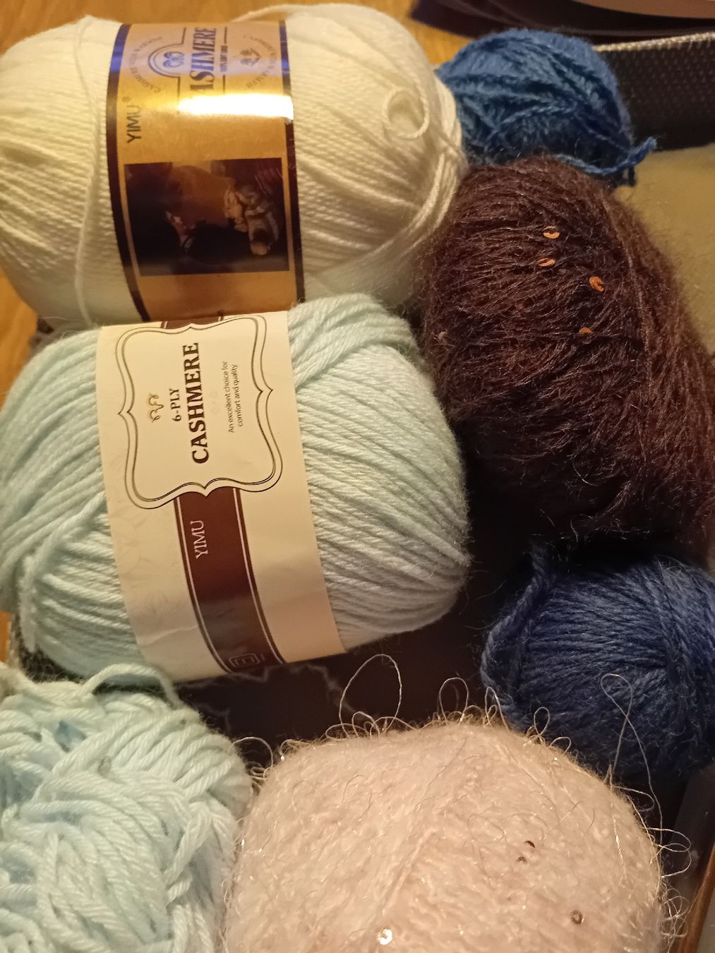 Riviste & Magazine: Strickpaket – Nuovo (secondo la descrizione) da Burgdorf venduto da carodesign1 2