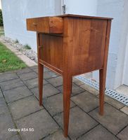 Antik Liseuse / Biedermeier Nachttisch Nussbaumholz 1820er