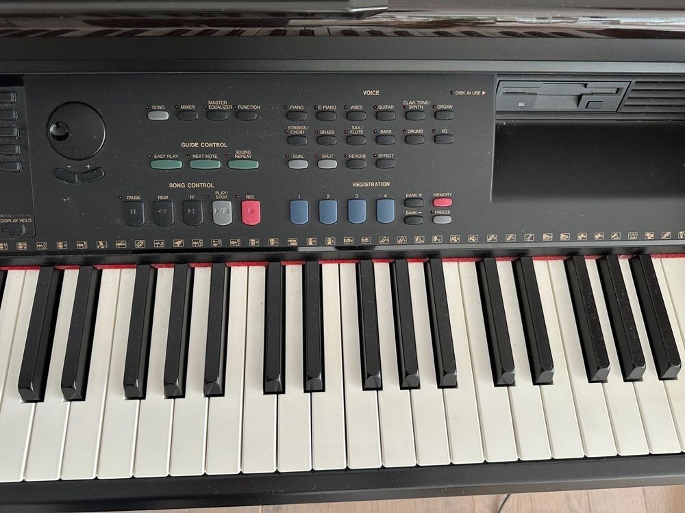 Instruments de musique: E-Piano – D'occasion à Riedholz par gue_85v2 1