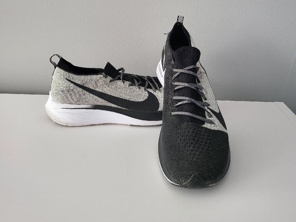 Nike Zoom FLY FlYKNIT mit Carbonplatte Gr. 44.5 Kaufen auf