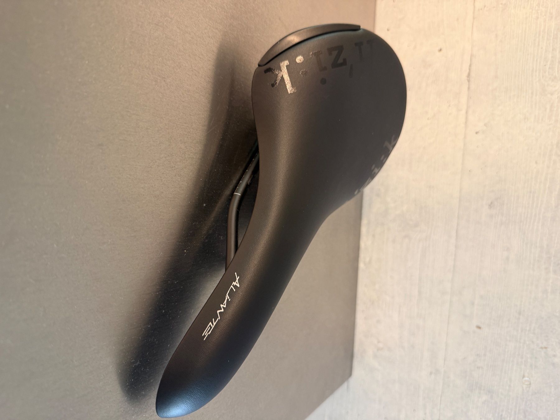 Fizik Pezzi di ricambio: Fizik Aliante Large neu – Nuovo (secondo la descrizione) da Gockhausen venduto da jdu_hzd2 2
