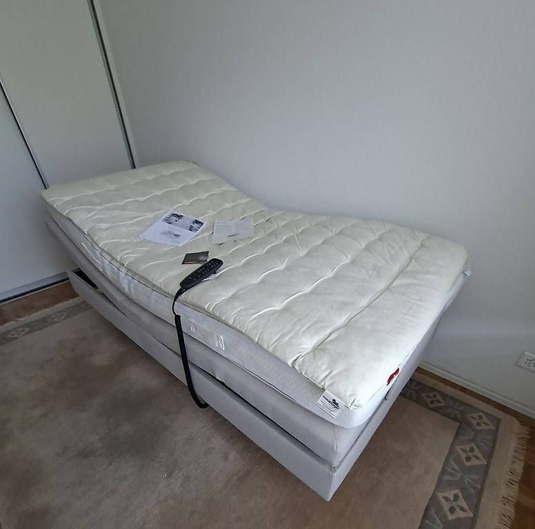 Letti: Boxspringbett mit Eleltrofunktion – Usato da Hausen AG venduto da Hardi2018 3