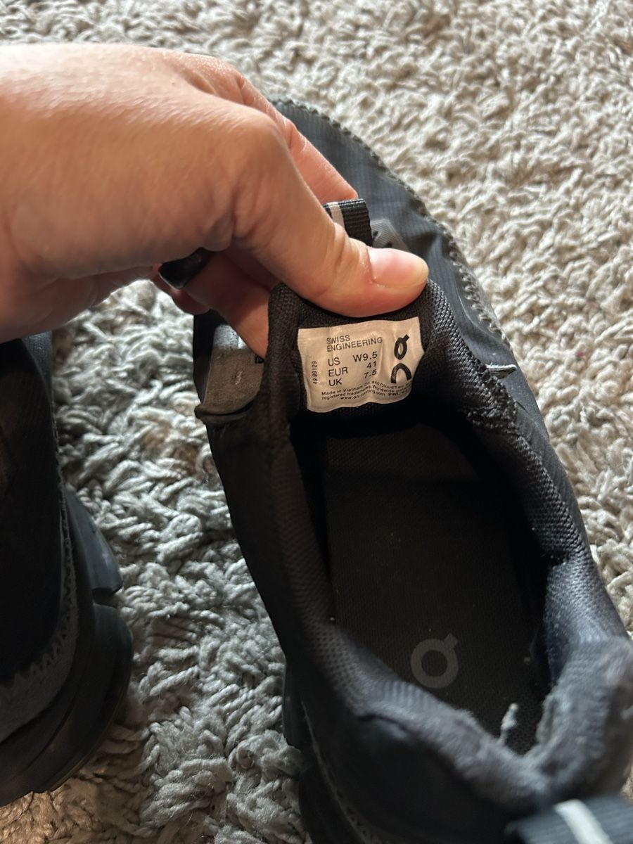 On Damenschuhe: On Cloud Grösse 41 – Gebraucht aus Arnegg von LadinaR94 2