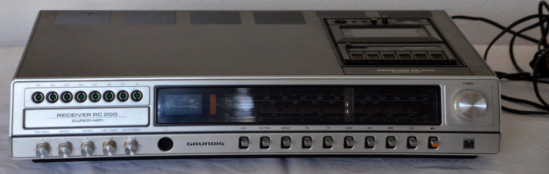 Grundig Lettore multimediale & Streamer: Grundig Receiver RC200 Kassettenrecorder – Usato da Collonges venduto da arashee 5