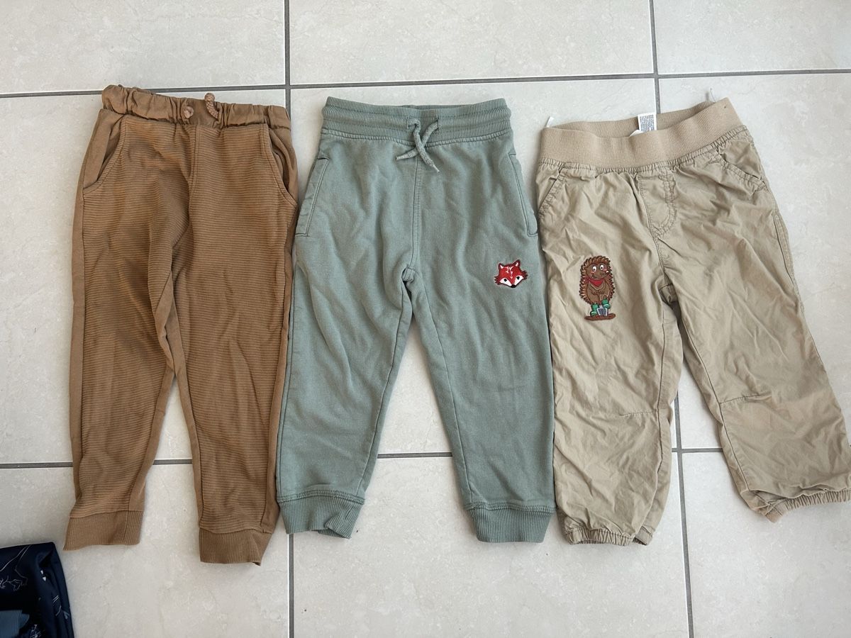 Lotti & Set di vestiti: Hosen Set 9 Teile Gr. 86-92 – Usato da Wetzikon ZH venduto da eva_5kj6 6