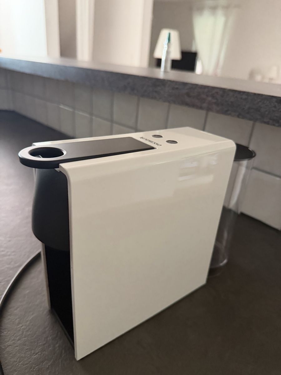 Nespresso Macchine per caffè & Macchine per espresso: Machine à café Nespresso  – Nuovo (secondo la descrizione) da Rossemaison venduto da SZ_1291 3