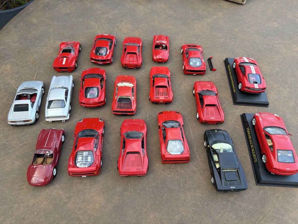 Modellini d'auto: Ferrari Sammlung in 1/43 - 18 Modelle – Difettoso da Wolfwil venduto da Rolex1 7
