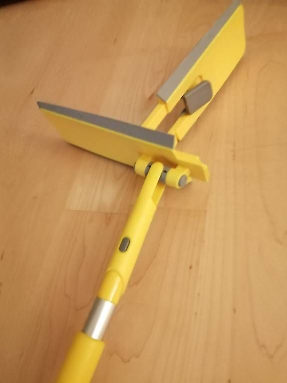 Sonstige Reinigungsgeräte: Bodenwischer Stab – Gebraucht aus zufikon von radar07 3