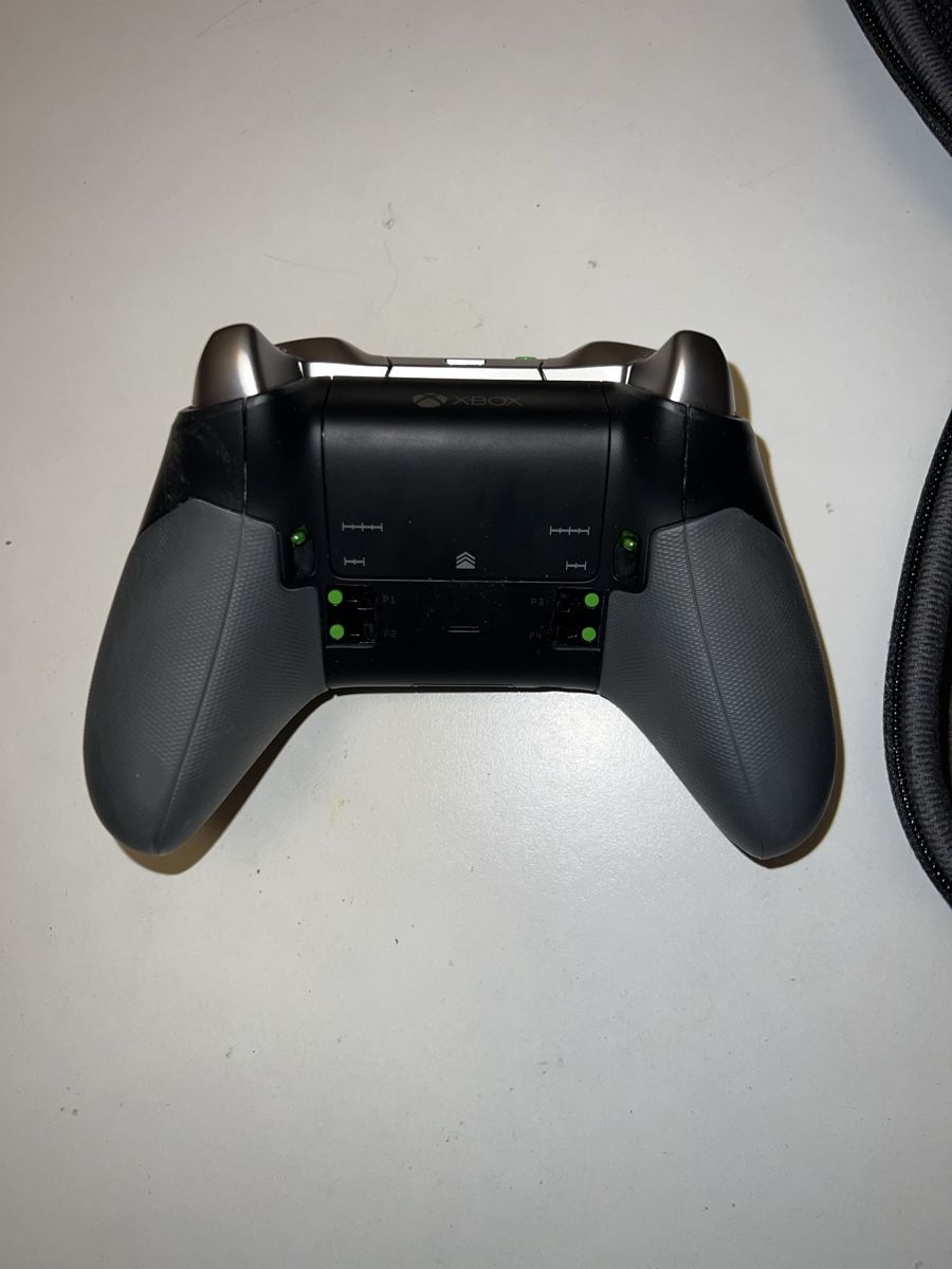 Microsoft Controller: Xbox Elite Wireless Controller Series 1 mit Zubehör – Gebraucht aus Unterengstringen von Sehr1986 1
